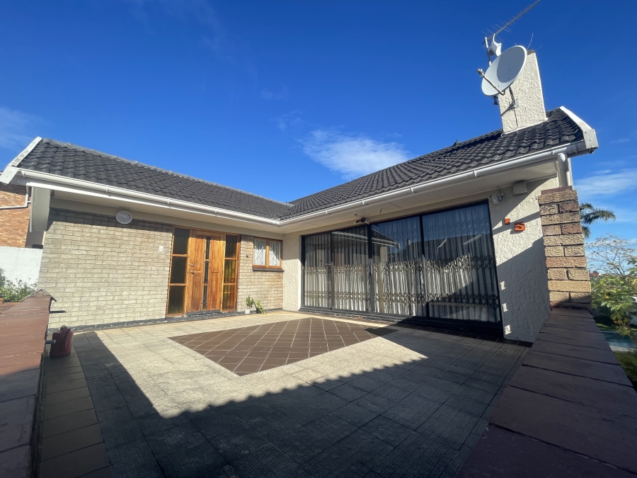4 Bedroom Property for Sale in Braelyn Heights Eastern Cape